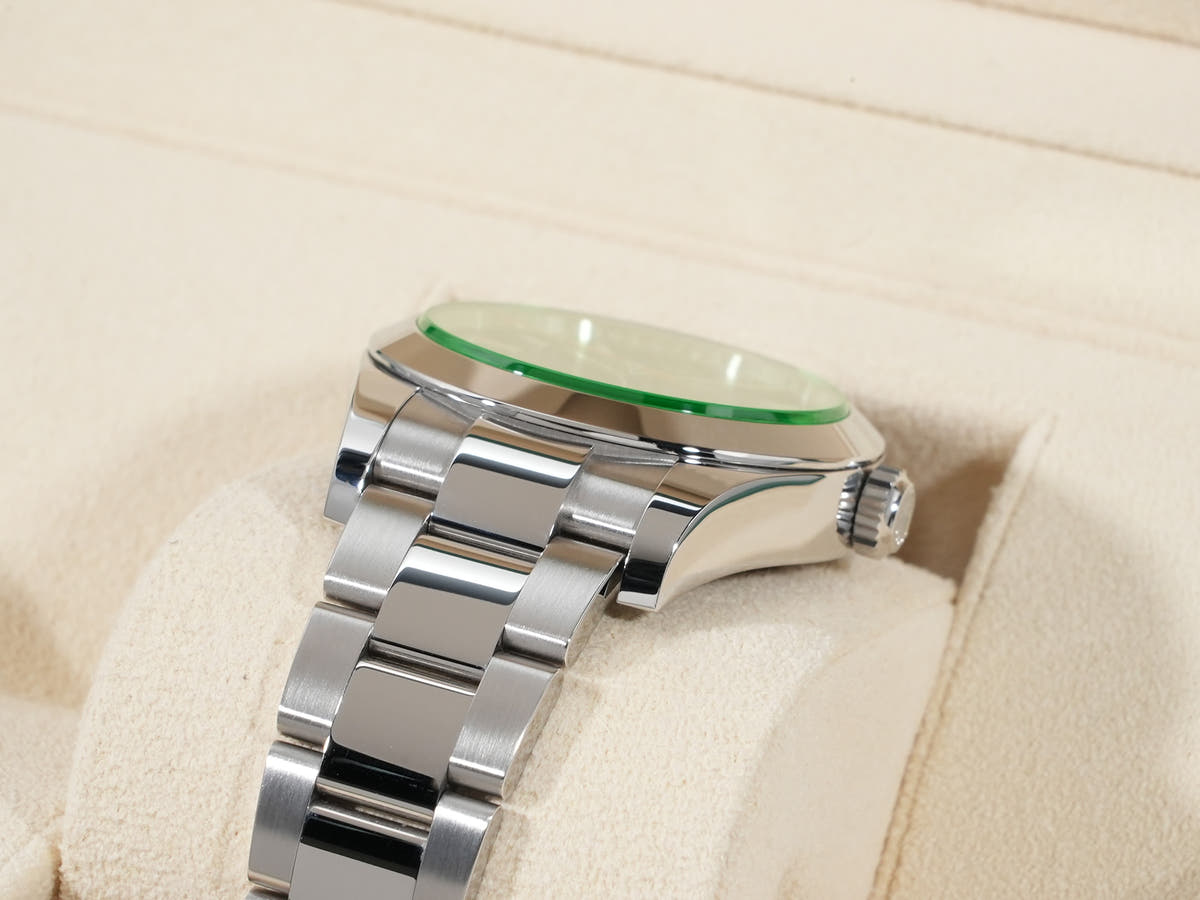 ロレックス ミルガウス Ref.116400GV ブラック文字盤 中古 4ja4f2rq