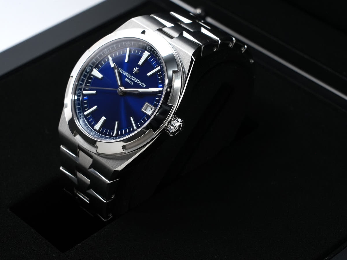 Vacheron Constantin Overseas Ref.4500V/110A-B128 Blue Dial Unused dcbpaqoc