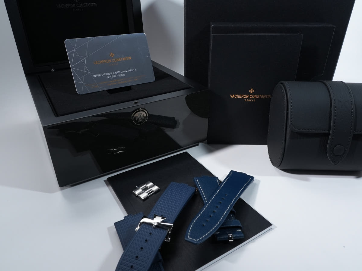 Vacheron Constantin Overseas Ref.4500V/110A-B128 Blue Dial Unused dcbpaqoc