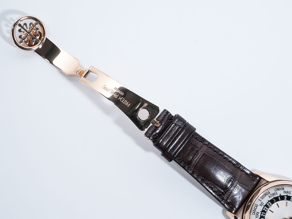 パテックフィリップ コンプリケーション ワールドタイム Ref.5110R-001 シルバー文字盤 中古 38upadup