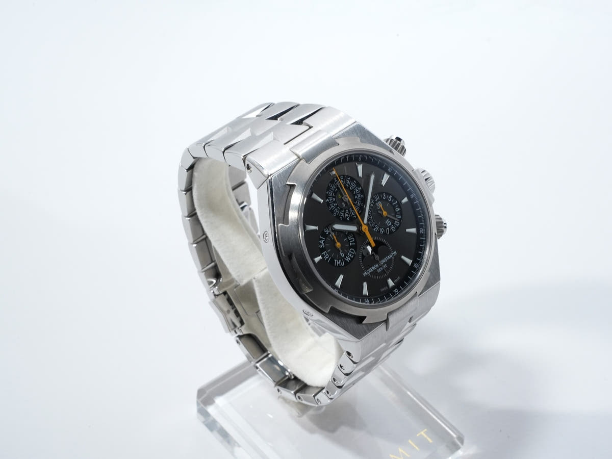 Vacheron Constantin Overseas Perpetual Calendar Chronograph Ref.49020/000W-9656 Grey Dial Good Condition hvhvs2v8