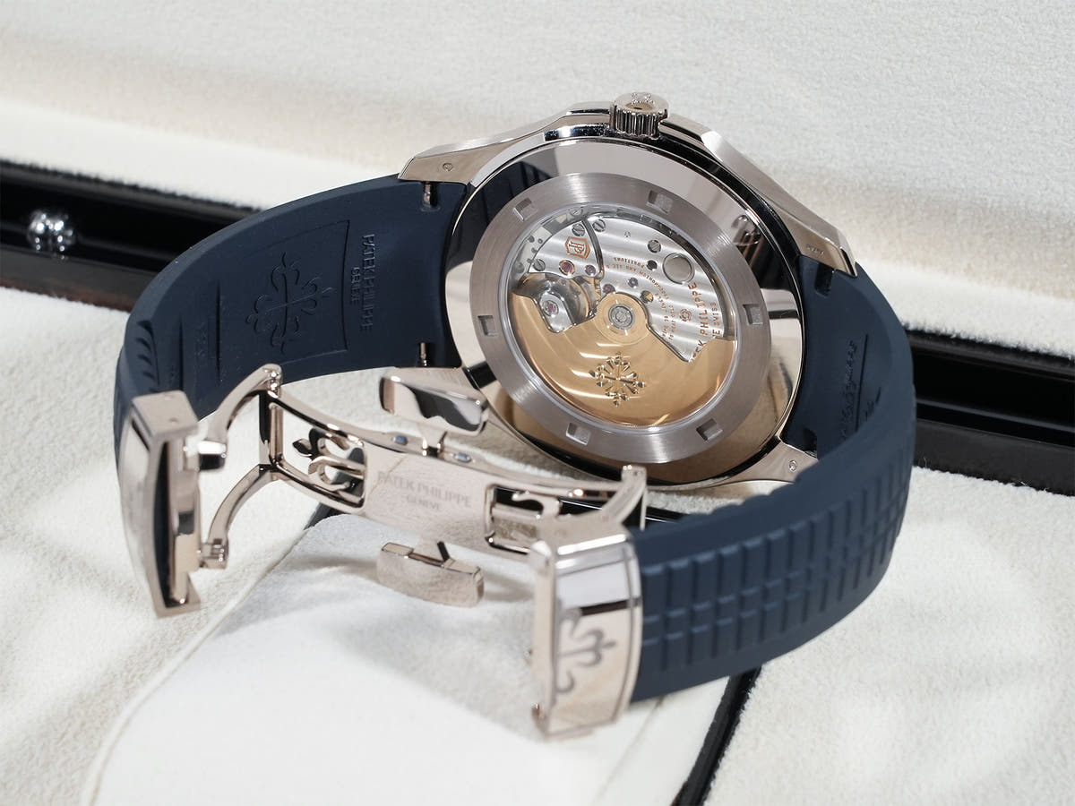 パテックフィリップ アクアノート Ref.5168G-001 ミッドナイトブルー文字盤 美品 r7pgatnc