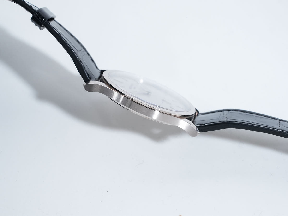 パテックフィリップ カラトラバ Ref.5196G-001 シルバー文字盤 美中古 peajw9gf