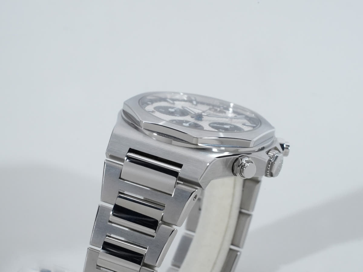 ジラールペルゴ ロレアート クロノグラフ Ref.81020-11-131-11A SS シルバー×ブラック文字盤 美中古 hb7gs8so
