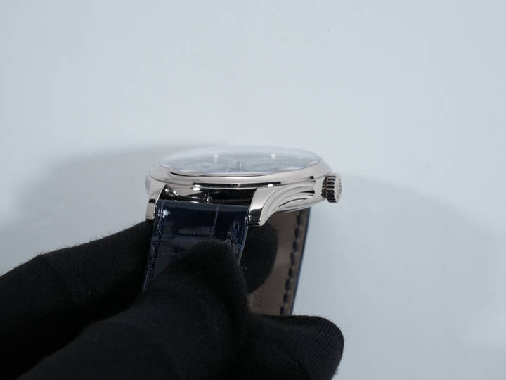 パテックフィリップ パーペチュアルカレンダー Ref.5327G-001 ホワイトゴールド ロイヤルブルーソレイユ文字盤