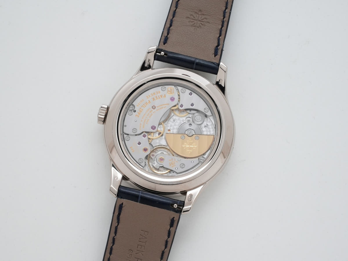 パテックフィリップ パーペチュアルカレンダー Ref.5327G-001 ロイヤルブルーソレイユ文字盤 中古 5vt7s7uf