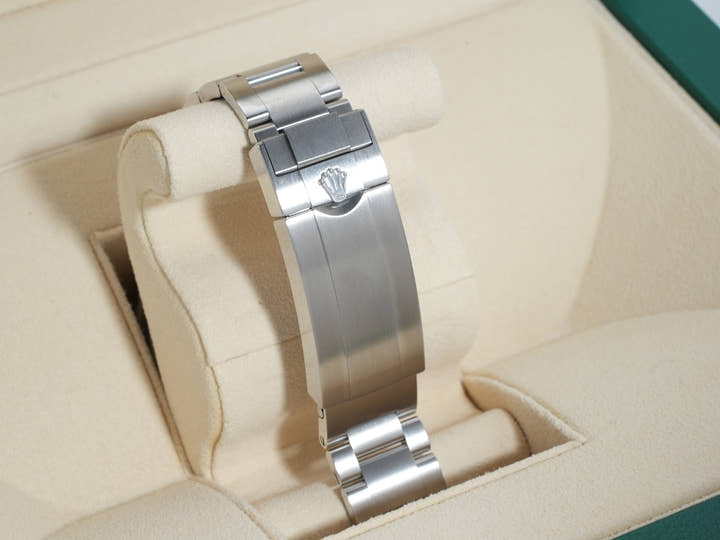 Rolex Sea-Dweller Ref. 126600 Stainless Steel Black Dial