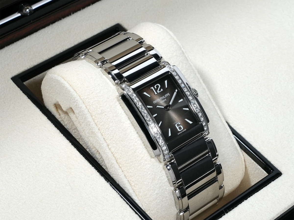 パテックフィリップ Twenty-4 Ref.4910/1200A-010 グレー文字盤 中古 i98r8mas