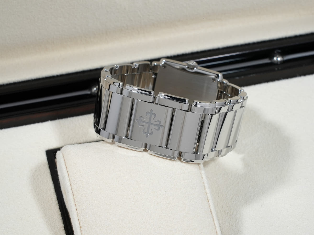 パテックフィリップ Twenty-4 Ref.4910/1200A-010 グレー文字盤 中古 i98r8mas
