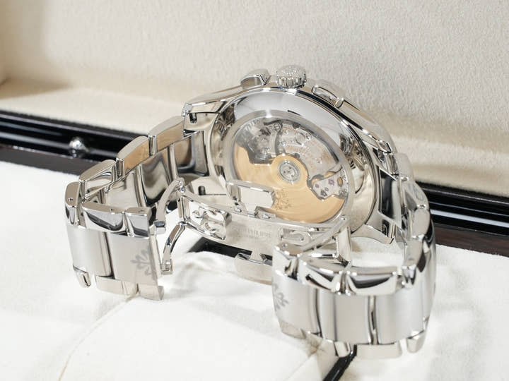 パテックフィリップ アニュアルカレンダー クロノグラフ Ref.5905/1A-001 ステンレススチール オリーブグリーン ソレイユ文字盤