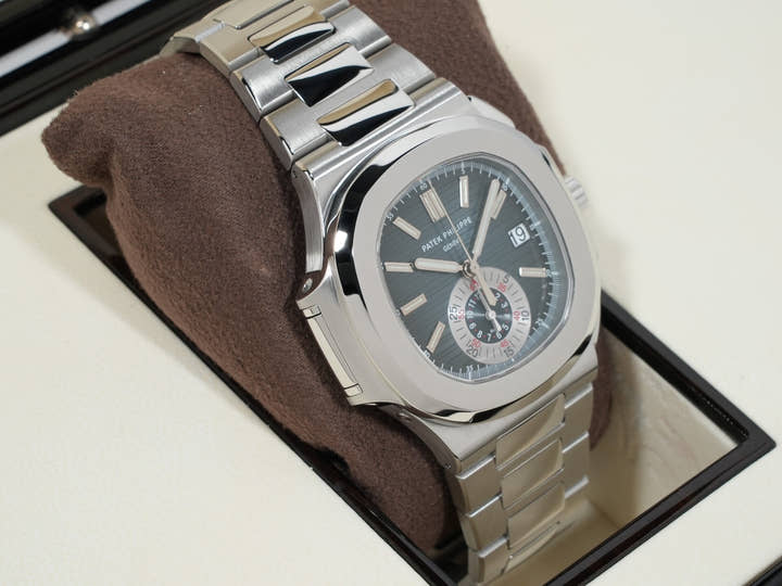 パテックフィリップ ノーチラス クロノグラフ Ref.5980/1A-001 ステンレススチール ブルー文字盤