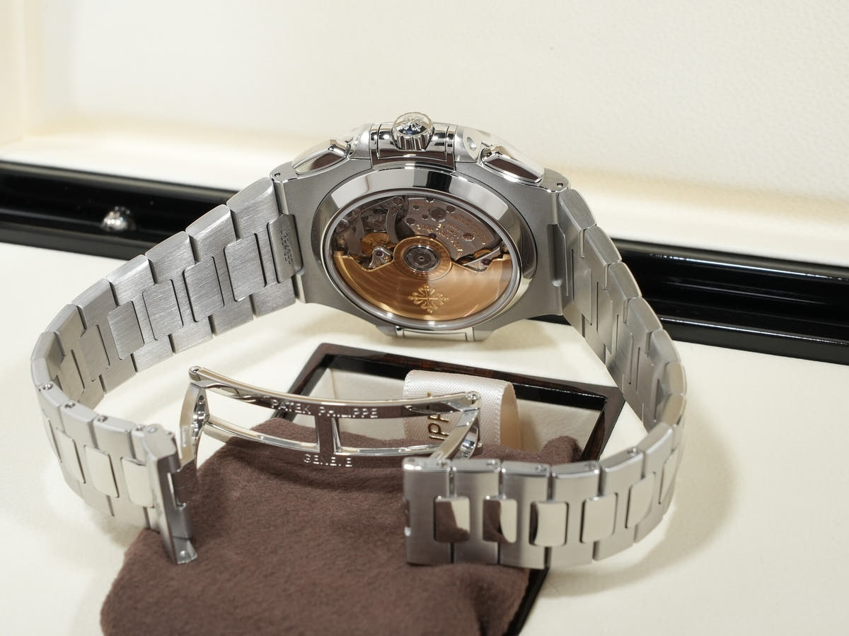 パテックフィリップ ノーチラス クロノグラフ Ref.5980/1A-001 ブルー文字盤 美品 in4e9cuy