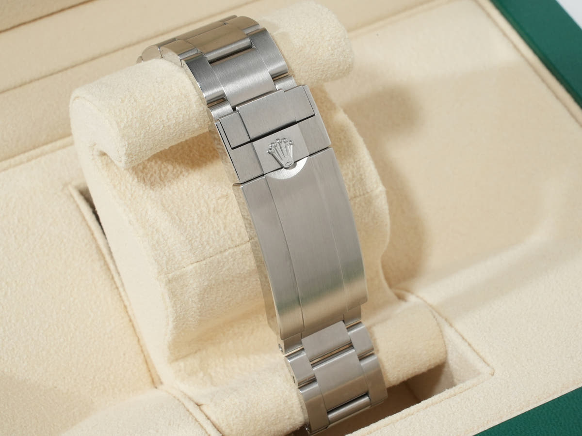 ロレックス シードゥエラー Ref.126600 SS ブラック文字盤 美中古 w3akybqs