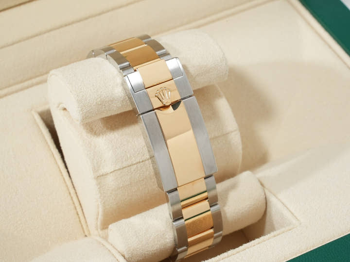 ロレックス デイトナ Ref.126503G ステンレススチール/イエローゴールド ブラックxゴールデンx8Pダイヤ文字盤