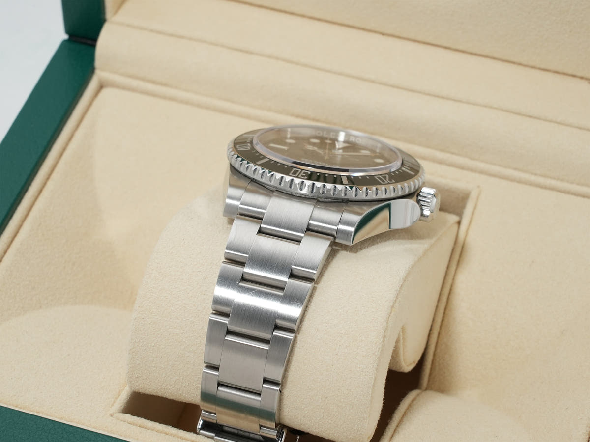 ロレックス シードゥエラー 4000 Ref.116600 ブラック文字盤 中古 bcoaisvh