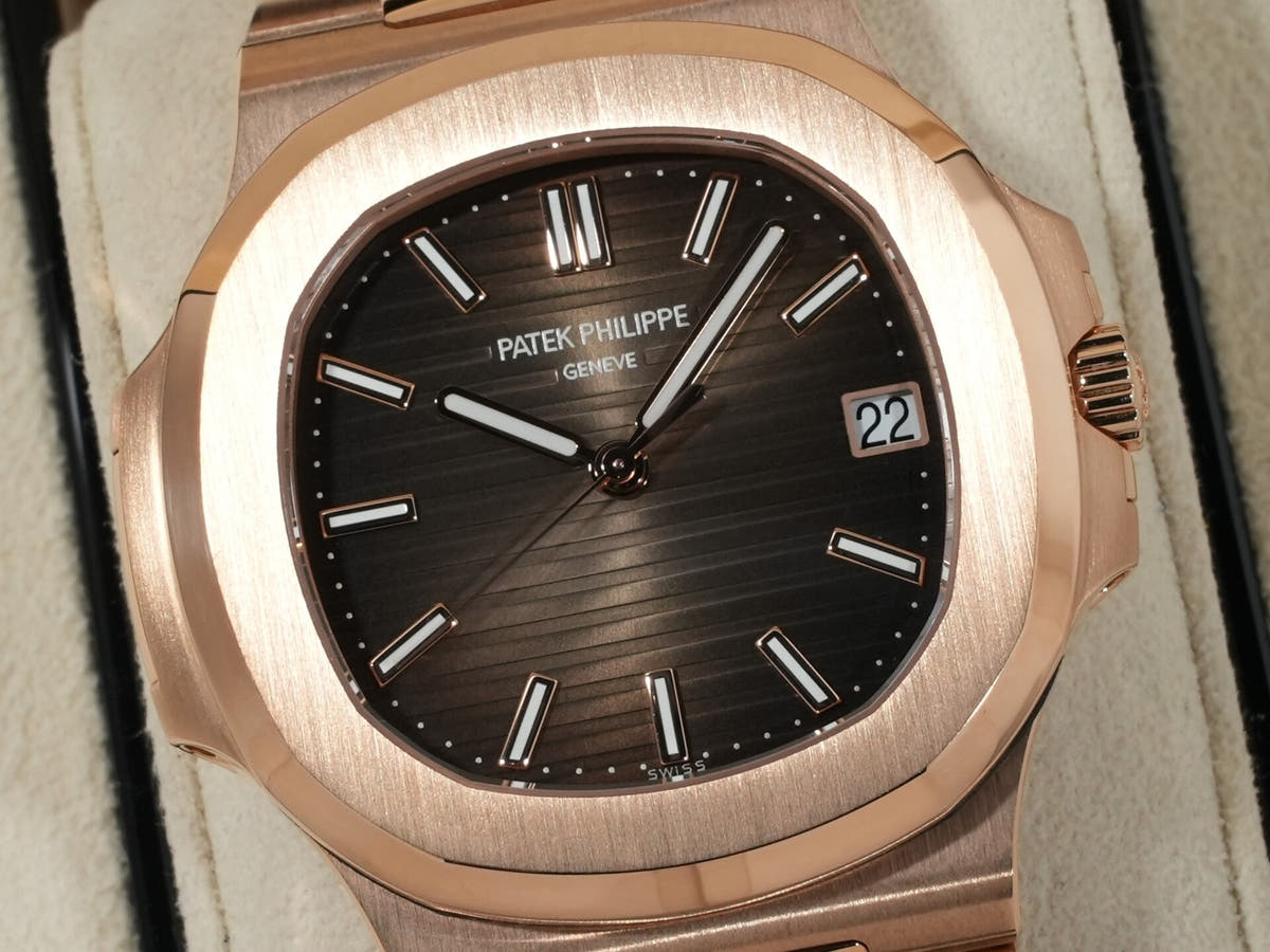 パテックフィリップ ノーチラス Ref.5711/1R-001 ブラウン・ブラック・グラデーション文字盤 美品 tf7ezi97