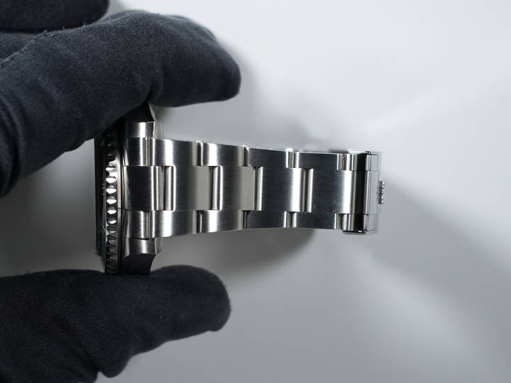 Rolex Sea-Dweller 4000 Ref. 116600 Stainless Steel Black Dial