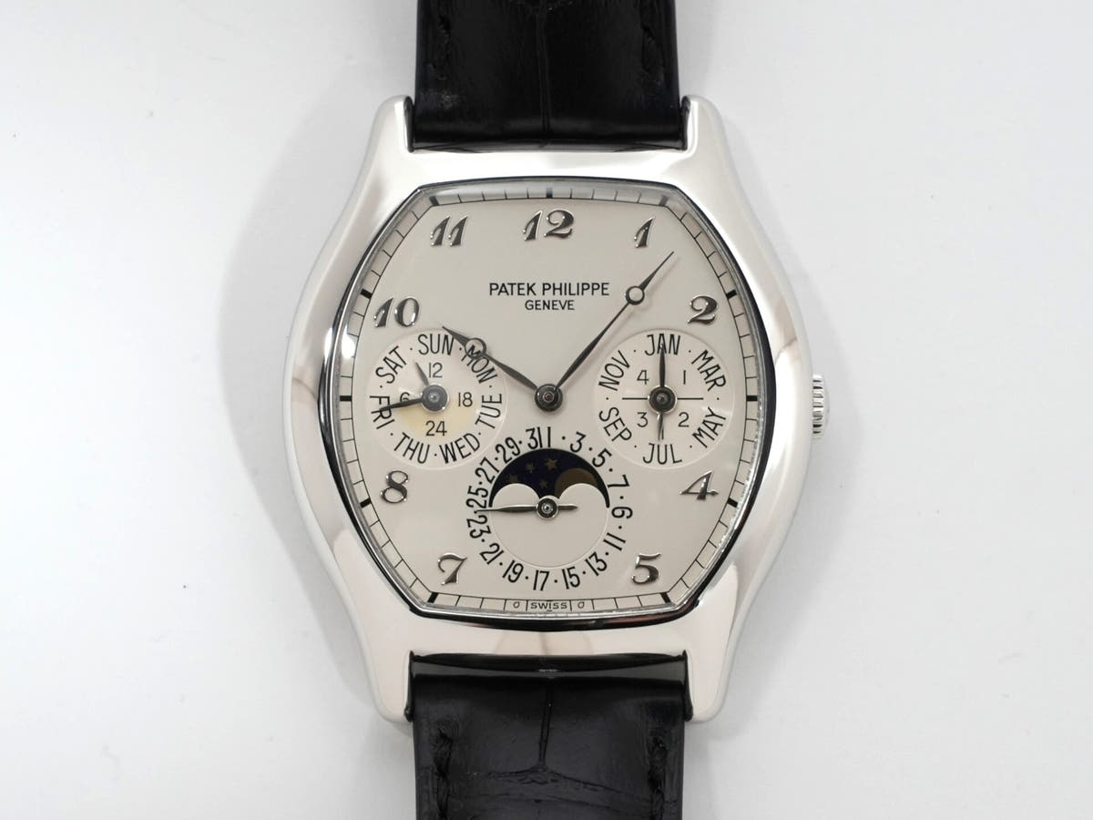 Patek Philippe Perpetual Calendar Ref.5040P PT Silver Dial Good Condition moba4b4k
