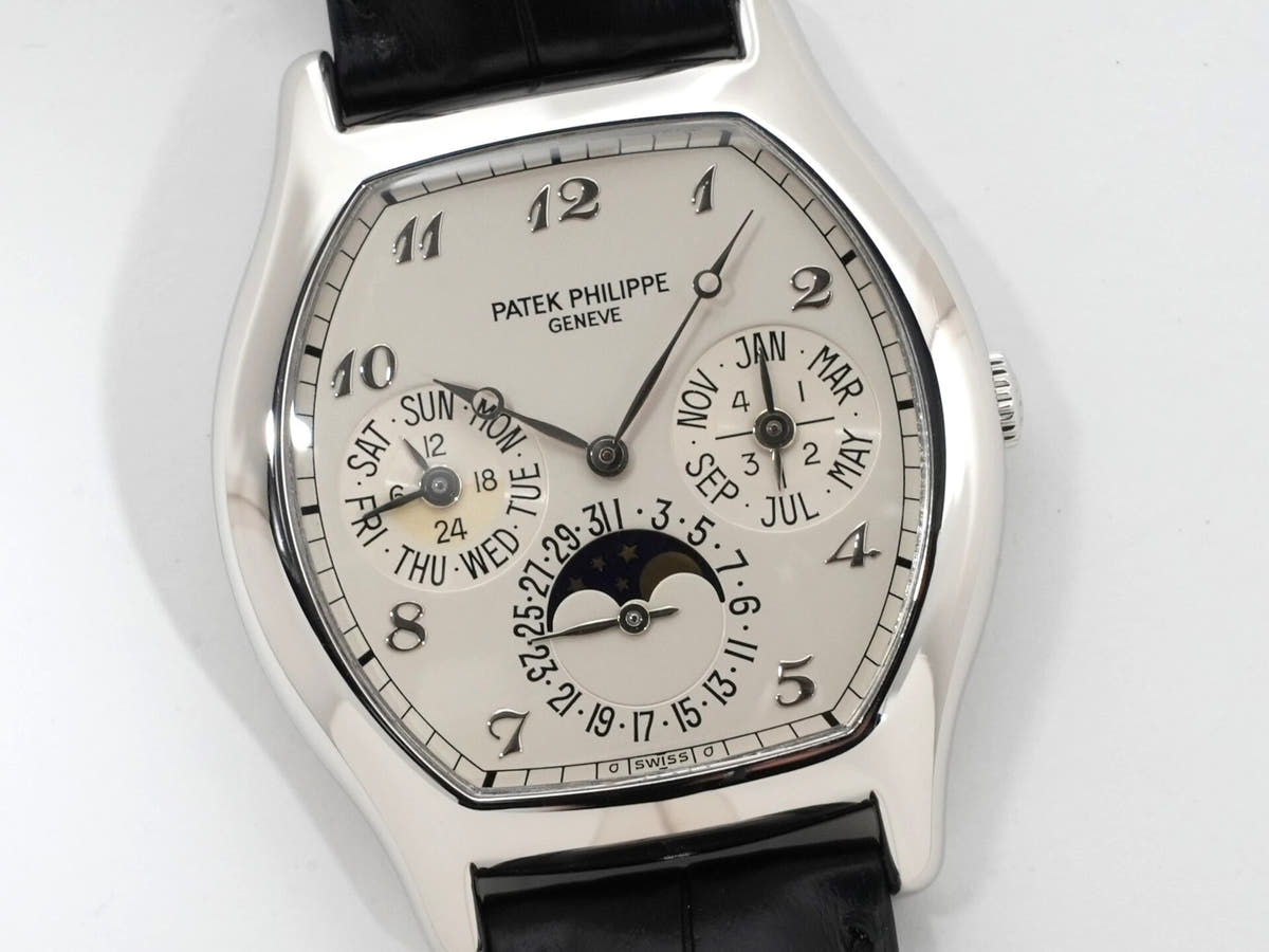Patek Philippe Perpetual Calendar Ref.5040P PT Silver Dial Good Condition moba4b4k