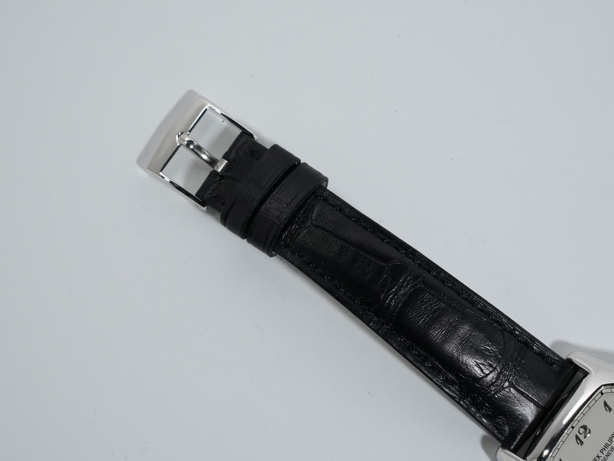 Patek Philippe Perpetual Calendar Ref.5040P PT Silver Dial Good Condition moba4b4k