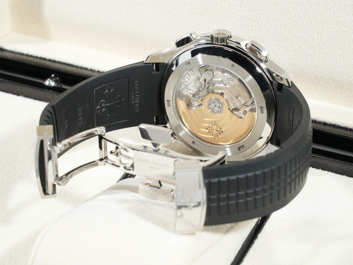 パテックフィリップ アクアノート クロノグラフ Ref.5968A-001 ブラック文字盤 中古 h8zb9hm7