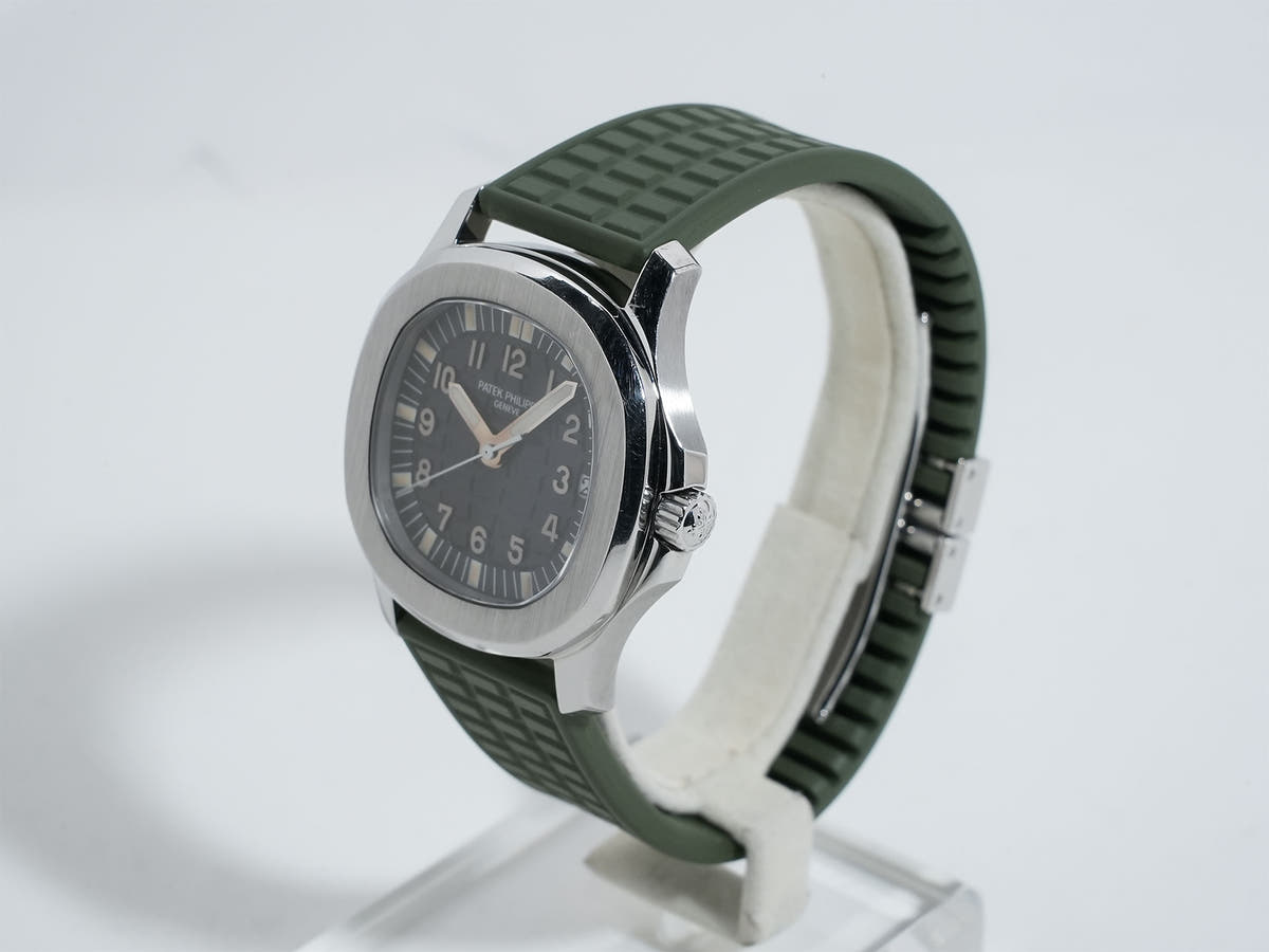 パテックフィリップ アクアノート ミディアム Ref.5060A-001 ブラック文字盤 中古 y6moqrcq