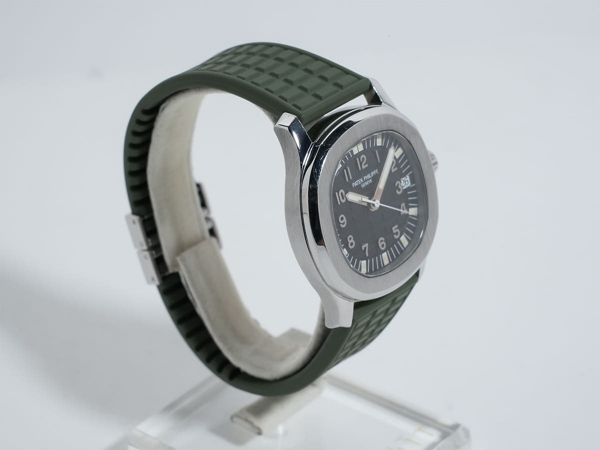 パテックフィリップ アクアノート ミディアム Ref.5060A-001 ブラック文字盤 中古 y6moqrcq