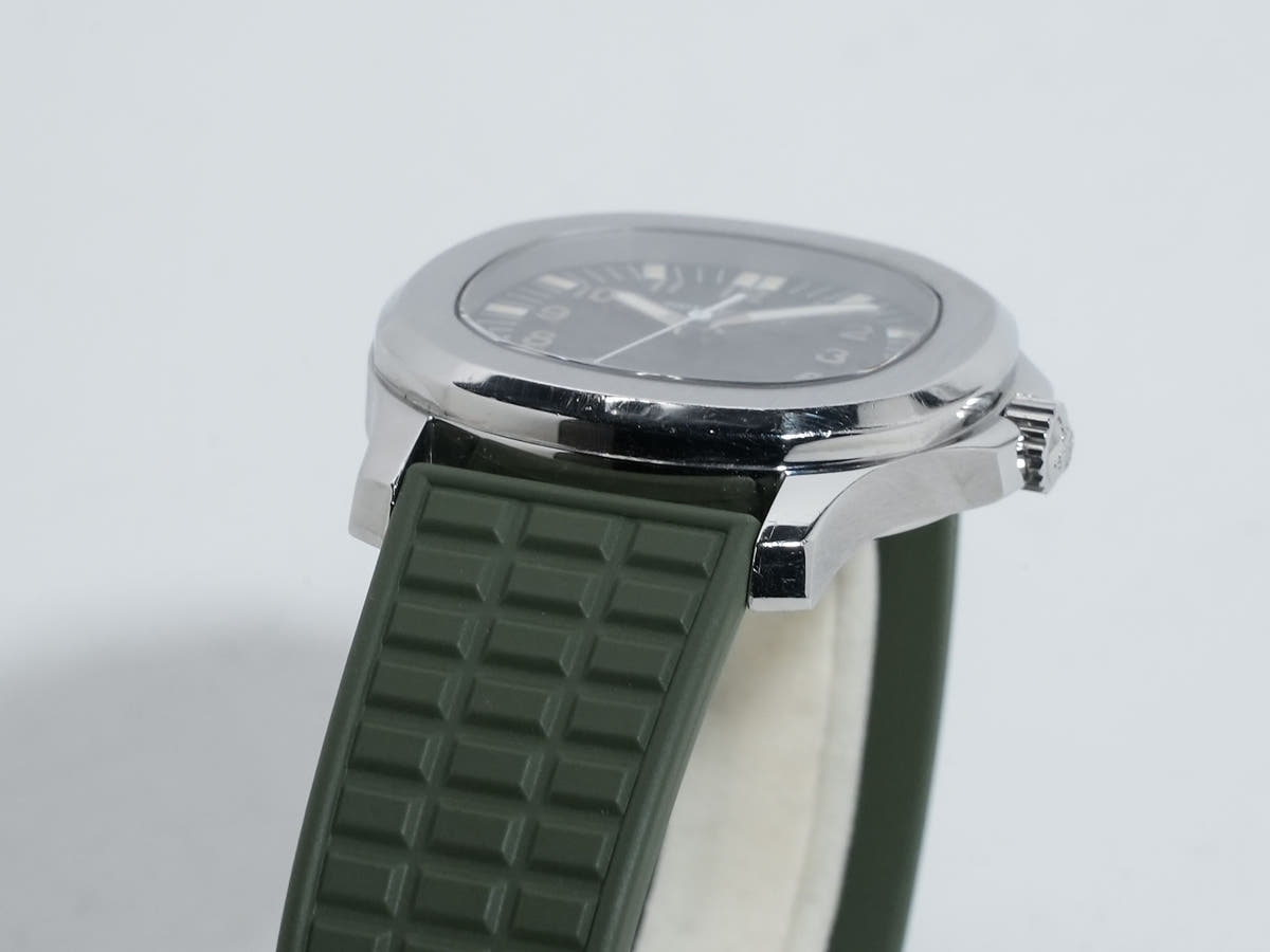 パテックフィリップ アクアノート ミディアム Ref.5060A-001 ブラック文字盤 中古 y6moqrcq