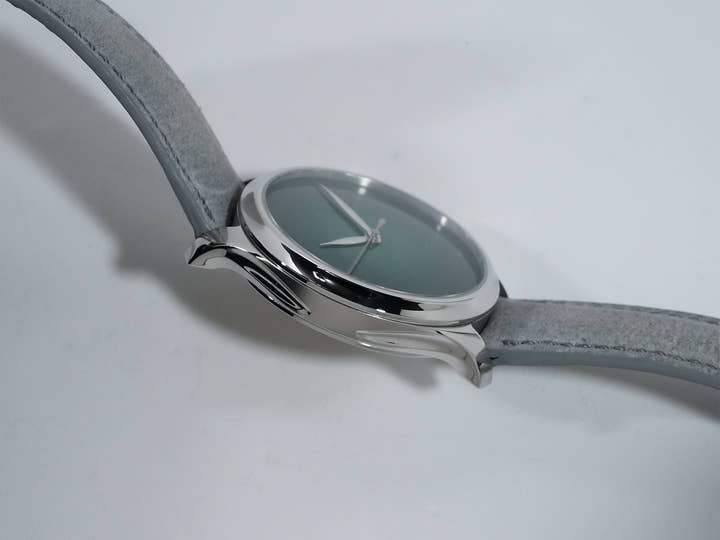 H.モーザー エンデバー センターセコンド コンセプト ライムグリーン Ref.1200-1233 ライムグリーン フュメ文字盤 美品 azdudt3i