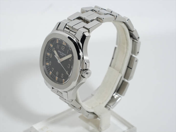 パテックフィリップ アクアノート ミディアム Ref.5066/1A-001 ステンレススチール ブラック文字盤