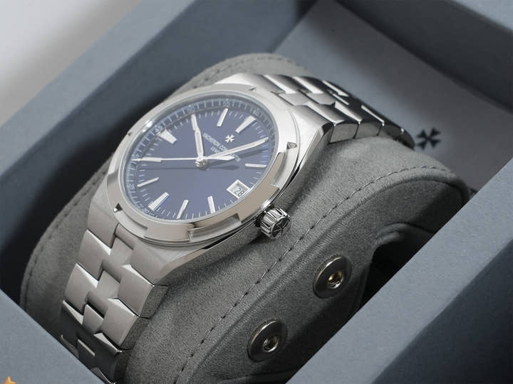 ヴァシュロンコンスタンタン オーヴァーシーズ オートマティック Ref.4520V/210A-B128 ブルー文字盤 未使用 zfkqoe73