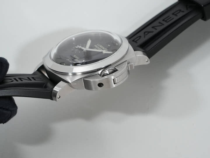 パネライ ルミノール 1950 8DAYS GMT Ref.PAM00233 ブラック文字盤 中古 e85ck5j9