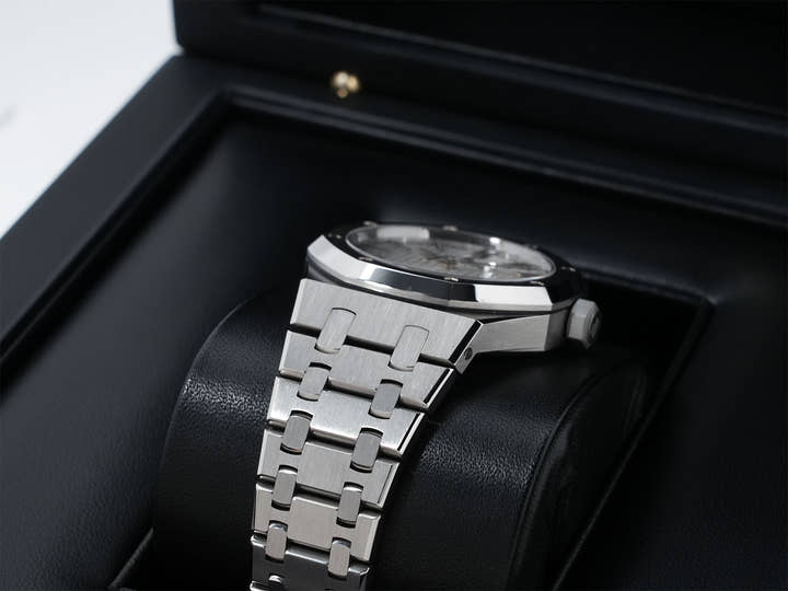 オーデマピゲ ロイヤルオーク Ref.15450ST.OO.1256ST.01 ステンレススチール シルバー文字盤