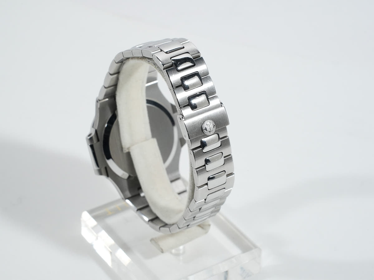 パテックフィリップ ノーチラス Ref.3800/001 ブルー文字盤 中古 thmy5irq