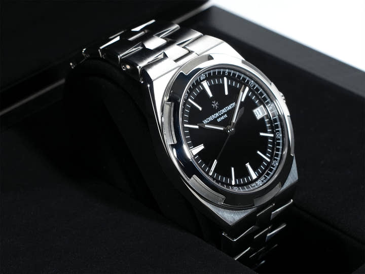 ヴァシュロンコンスタンタン オーヴァーシーズ Ref.4500V/110A-B483 ブラック文字盤 中古 hgavwkrj