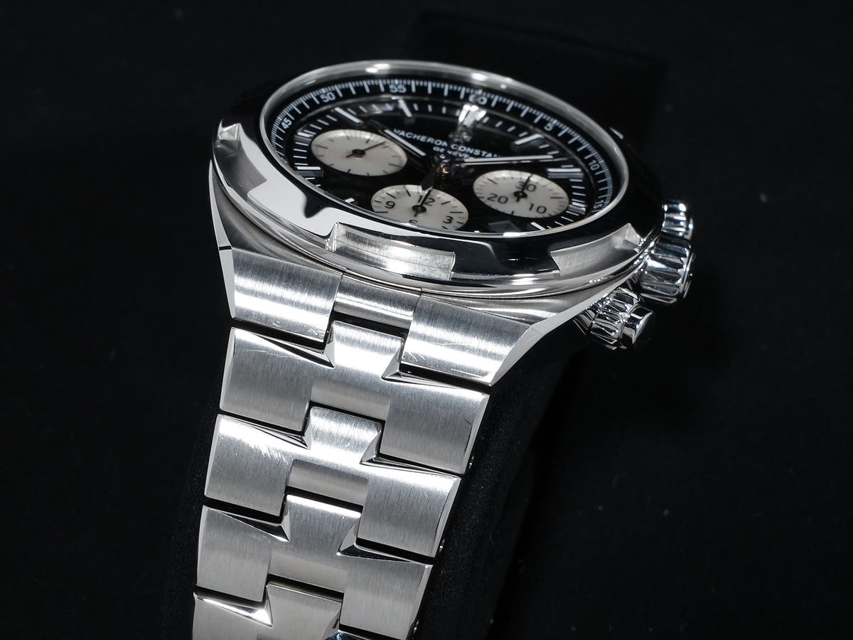 Vacheron Constantin Overseas Chronograph Ref.5500V/110A-B481 Black Dial Used 5tjqvoog