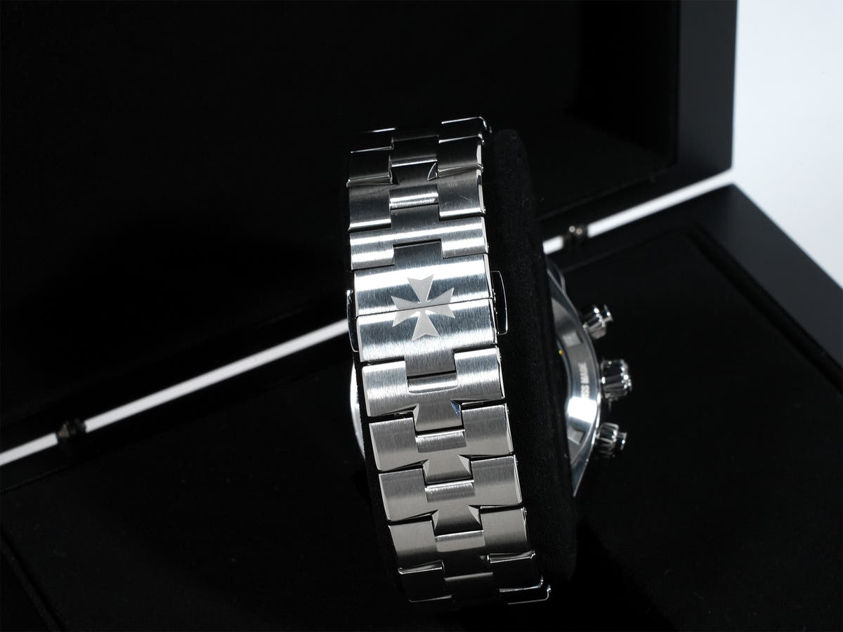 Vacheron Constantin Overseas Chronograph Ref.5500V/110A-B481 Black Dial Used 5tjqvoog