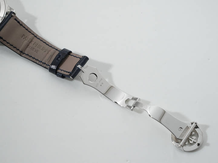 パテックフィリップ グランドコンプリケーション Ref.5236P-001 プラチナ ブラック・グラデーションのブルー文字盤