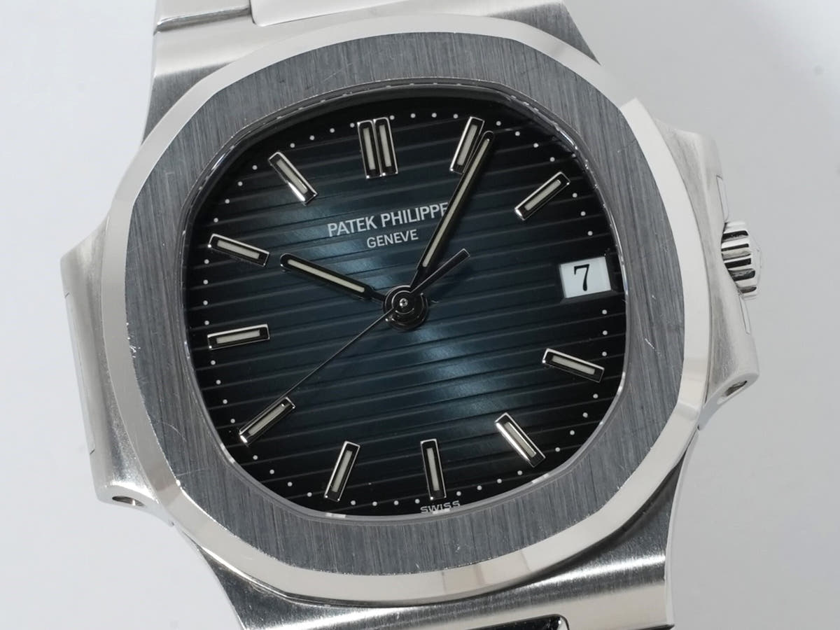 パテックフィリップ ノーチラス Ref.3800/1A-010 ブルー文字盤 中古 wnyn78e3