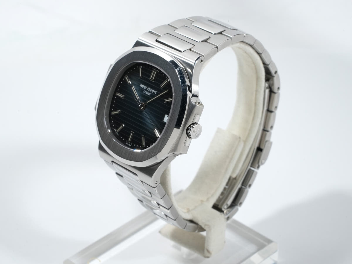パテックフィリップ ノーチラス Ref.3800/1A-010 ブルー文字盤 中古 wnyn78e3