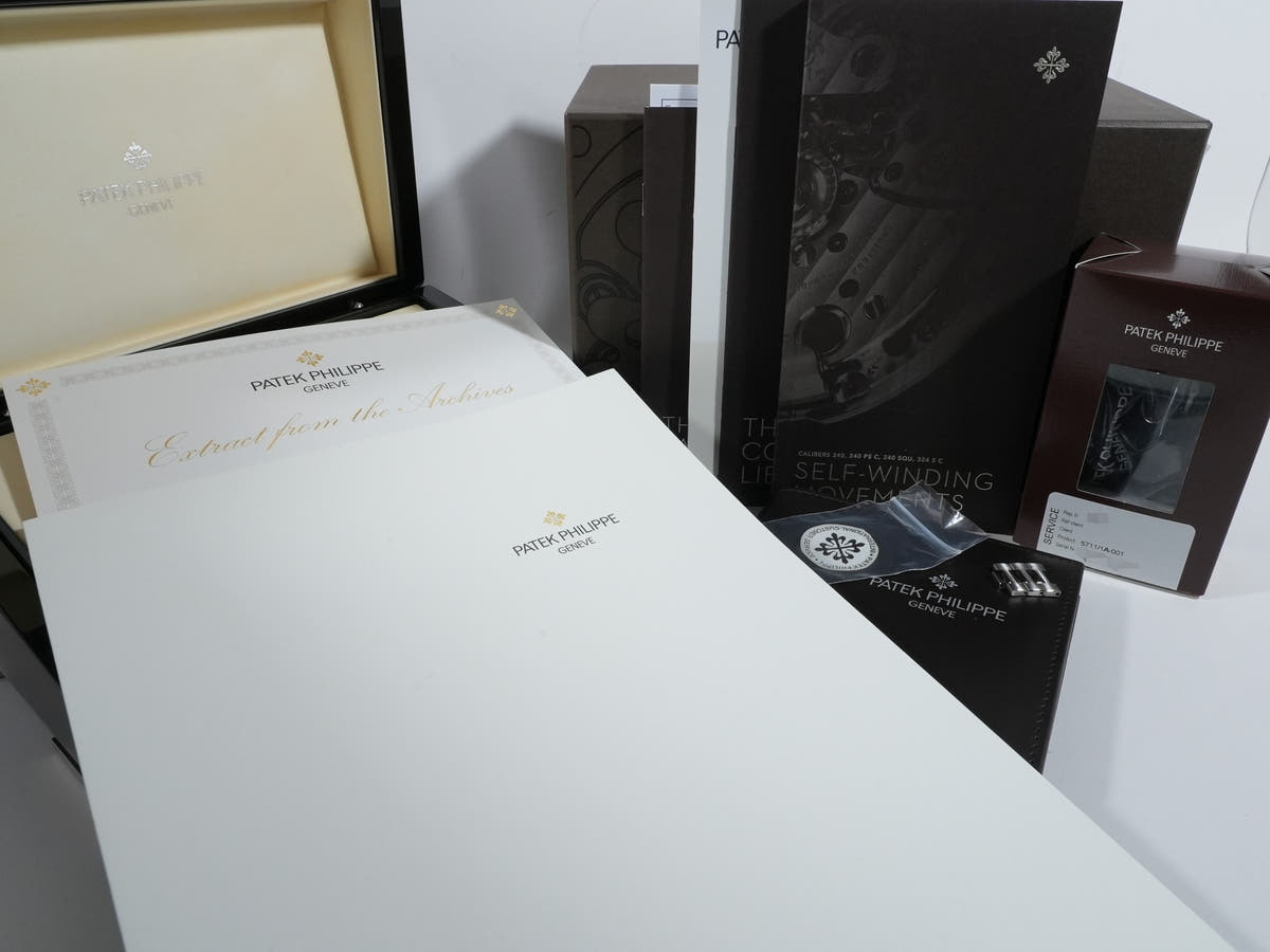 パテックフィリップ ノーチラス Ref.5711/1A-001 ブルー文字盤 中古 rgyni3dj