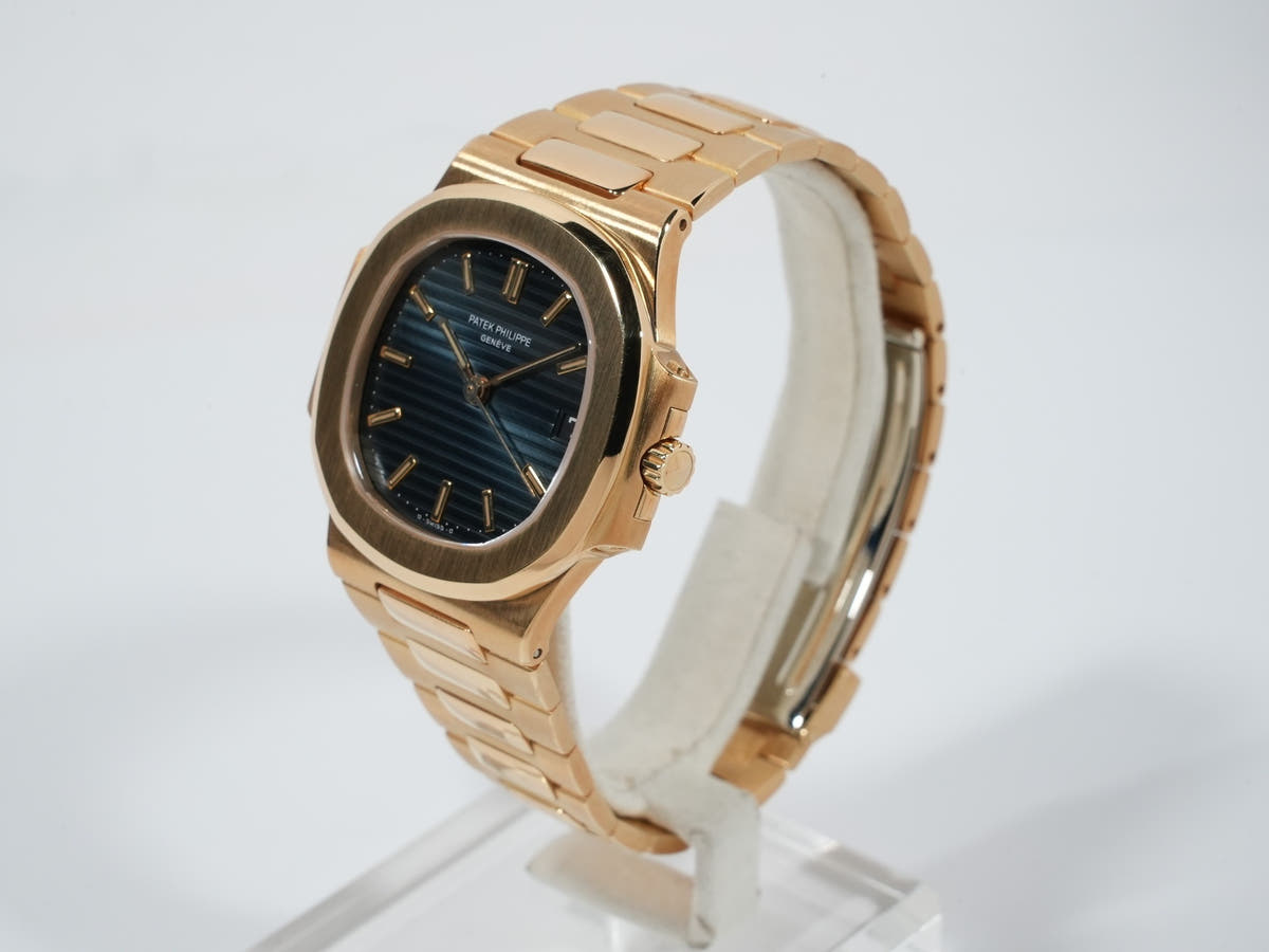 パテックフィリップ ノーチラス Ref.3800/1 ブルー文字盤 中古 3adh3jaj