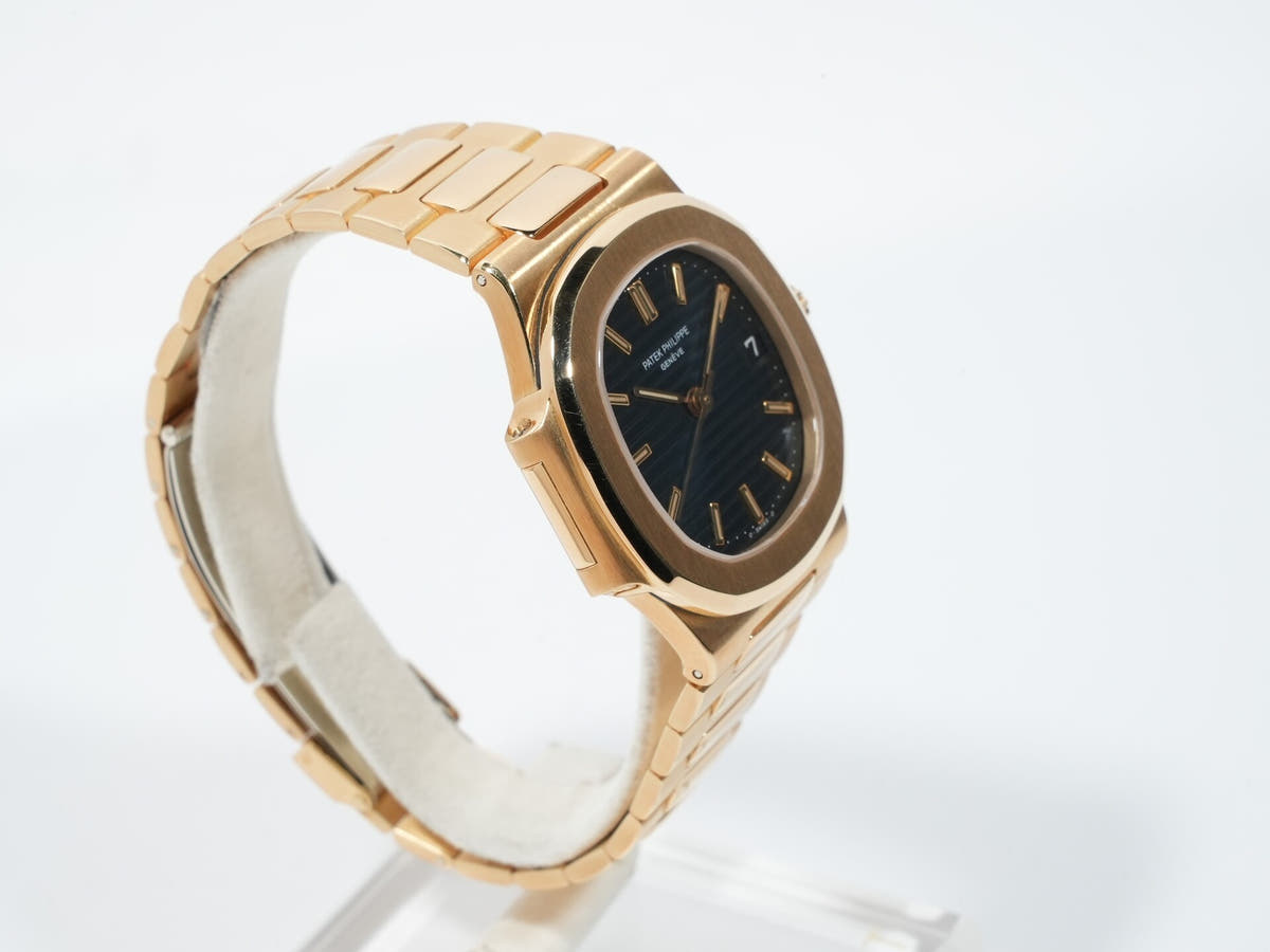 パテックフィリップ ノーチラス Ref.3800/1 ブルー文字盤 中古 3adh3jaj