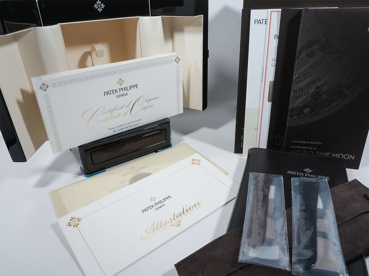 パテックフィリップ コンプリケーション ワールドタイム ムーンフェイズ Ref.5575G-001 18KWG ブラック文字盤 美中古 mcgp8fpa