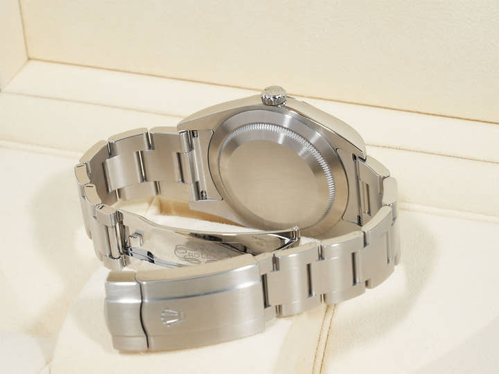 Rolex Oyster Perpetual 39 Ref. 114300 Stainless Steel White Dial
