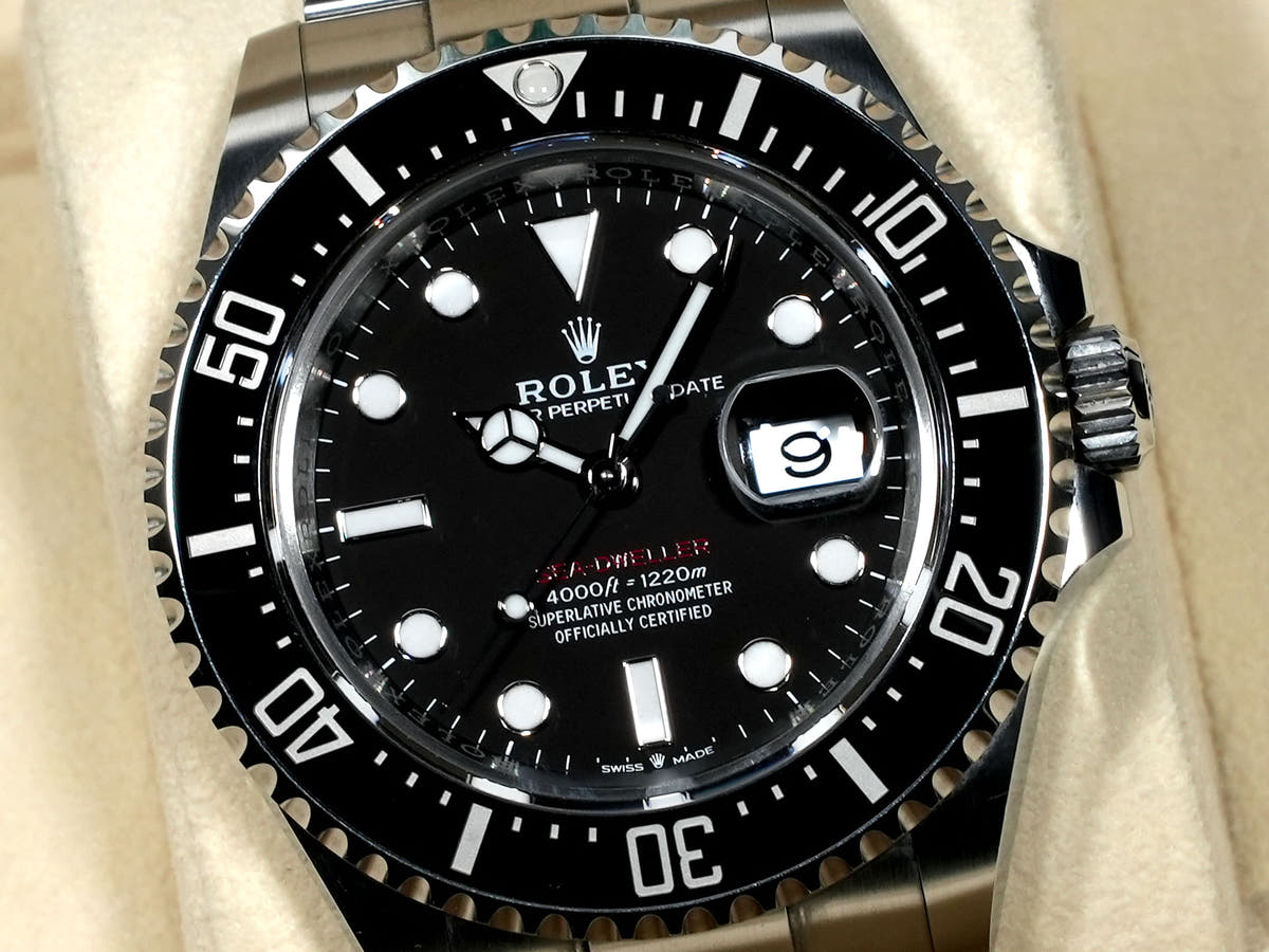 ロレックス シードゥエラー Ref.126600 SS ブラック文字盤 美中古 b64937yo