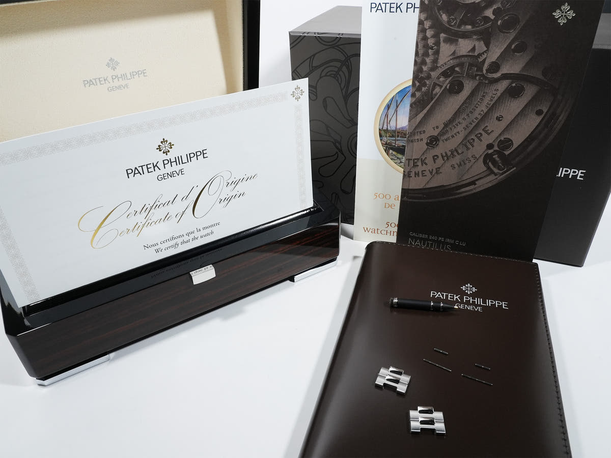 パテックフィリップ ノーチラス プチコンプリケーション Ref.5712/1A-001 ブルー文字盤 美品 rrup4c3q
