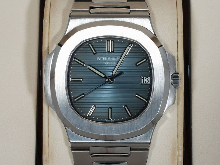 パテックフィリップ ノーチラス Ref.5711/1A-001 ステンレススチール ブルー文字盤