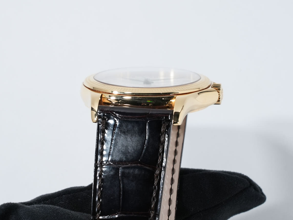 パテックフィリップ カラトラバ Ref.5117J-001 ホワイト文字盤 中古 esxeud8q
