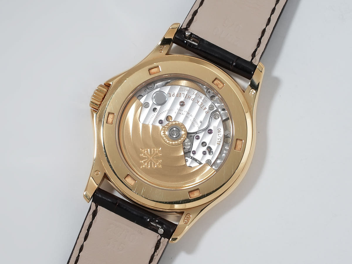 パテックフィリップ カラトラバ Ref.5117J-001 ホワイト文字盤 中古 esxeud8q